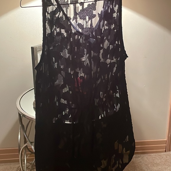 Top; accessories not included; worn once; hand/delicate wash; hang to dry - Picture 5 of 5
